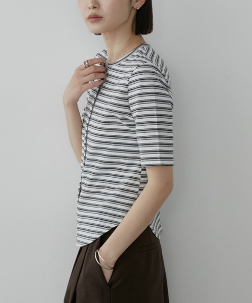 Aunt Marie's(アントマリーズ)の「マルチボーダースナップボタンTシャツ(Tシャツ/カットソー・レディース・ホワイト/グレー/ブラック・FREE)」の22枚目の写真