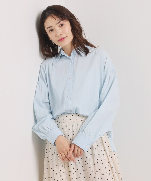 ITS'DEMO(イッツデモ)の「シアーデニムシャツ(シャツ/ブラウス・レディース・ネイビー/サックスブルー/ブルー・00)」の4枚目の写真