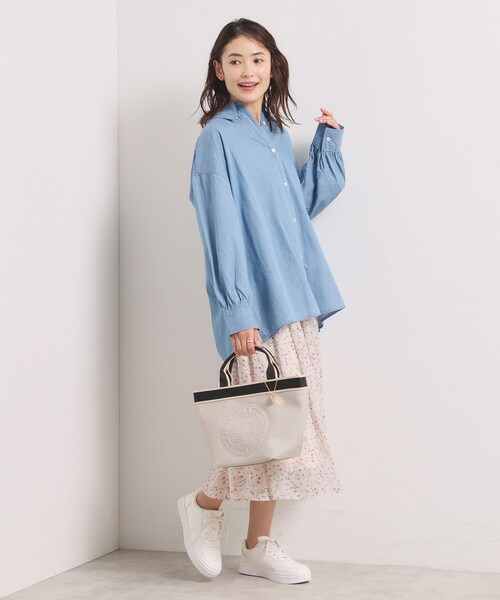 ITS'DEMO(イッツデモ)の「シアーデニムシャツ(シャツ/ブラウス・レディース・ネイビー/サックスブルー/ブルー・00)」の10枚目の写真