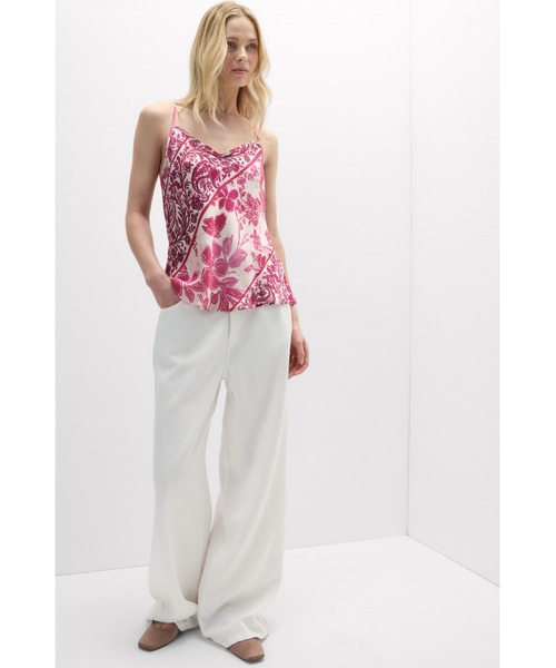 Intimissimi(インティミッシミ)の「“Brighten Your Day” ビスコース サテン トップス(キャミソール・レディース・チェリーピンク・S/M/L)」の3枚目の写真