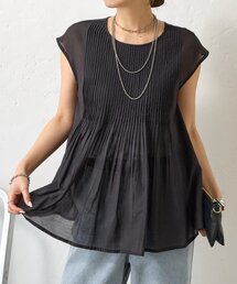 ピンタックノースリブラウス