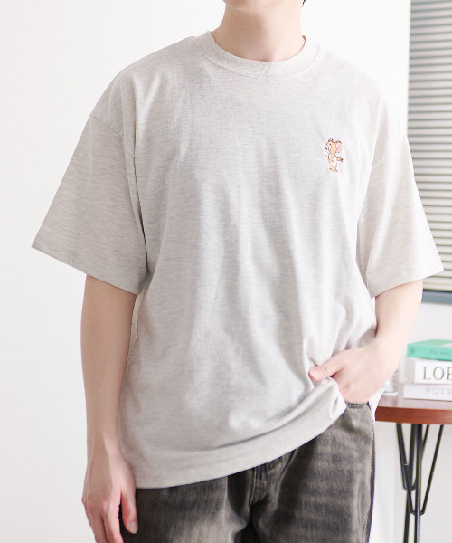 Tom&Jerry(トムアンドジェリー)の「『TOM&JERRY/トムアンドジェリー』うずくまりサガラTEE(Tシャツ/カットソー・レディース・スミクロ/オートミール/サックスブルー/オフホワイト・L/LL/M)」の13枚目の写真