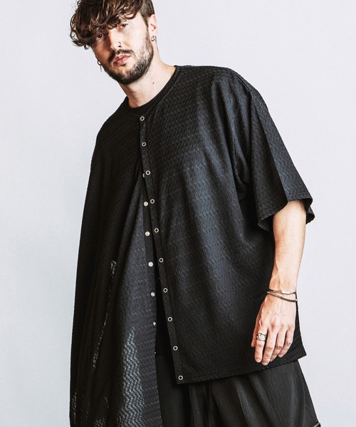NO ID.(ノーアイディ)の「【NO ID.】Asymmetry Poncho Cardigan / アシンメトリー ポンチョ カーディガン(ポンチョ・メンズ・グレー/その他23/ブラック・ONE SIZE)」の2枚目の写真