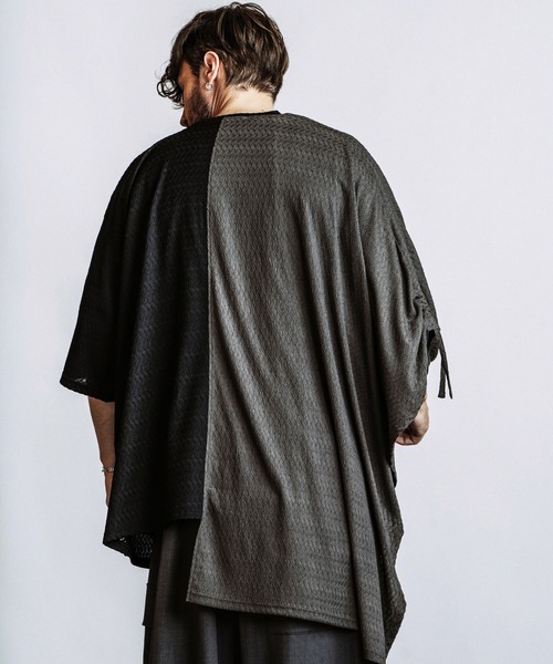 NO ID.(ノーアイディ)の「【NO ID.】Asymmetry Poncho Cardigan / アシンメトリー ポンチョ カーディガン(ポンチョ・メンズ・グレー/その他23/ブラック・ONE SIZE)」の12枚目の写真
