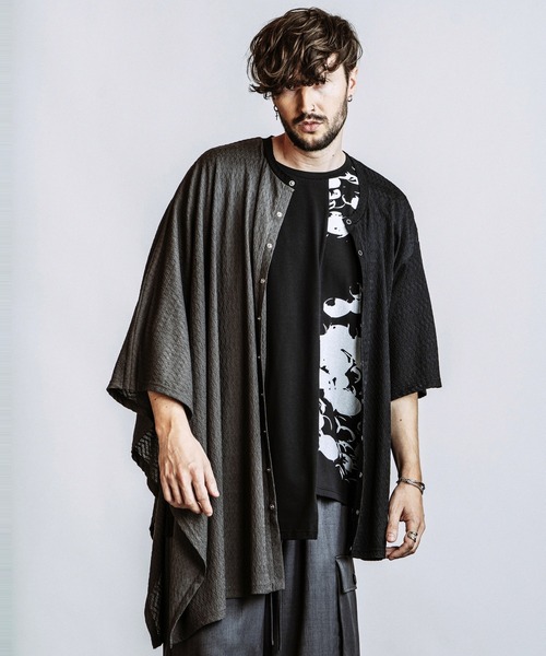 NO ID.(ノーアイディ)の「【NO ID.】Asymmetry Poncho Cardigan / アシンメトリー ポンチョ カーディガン(ポンチョ・メンズ・グレー/その他23/ブラック・ONE SIZE)」の18枚目の写真