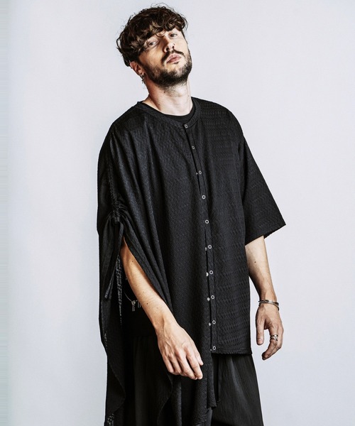 NO ID.(ノーアイディ)の「【NO ID.】Asymmetry Poncho Cardigan / アシンメトリー ポンチョ カーディガン(ポンチョ・メンズ・グレー/その他23/ブラック・ONE SIZE)」の10枚目の写真