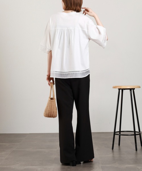 EGLANTINE(エグランティーヌ)の「EGLANTINE 袖シアーカットソー 半端袖(Tシャツ/カットソー・レディース・オフホワイト/ブラック・38)」の11枚目の写真