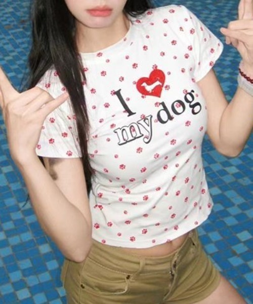 Vipoa(ヴィポア)の「アイラブDOGロゴプリントTシャツ(Tシャツ/カットソー・レディース・レッド/グレー・FREE)」の5枚目の写真