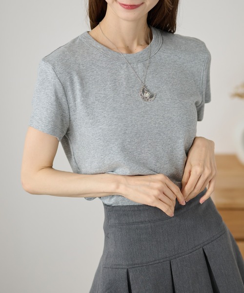 DAYRA(デイラ)の「無地 半袖 クルーネック Tシャツ トップス(Tシャツ/カットソー・レディース・ホワイト/チャコールグレー/ライトグレー/ブラック/ベージュ/ピンク・FREE)」の4枚目の写真