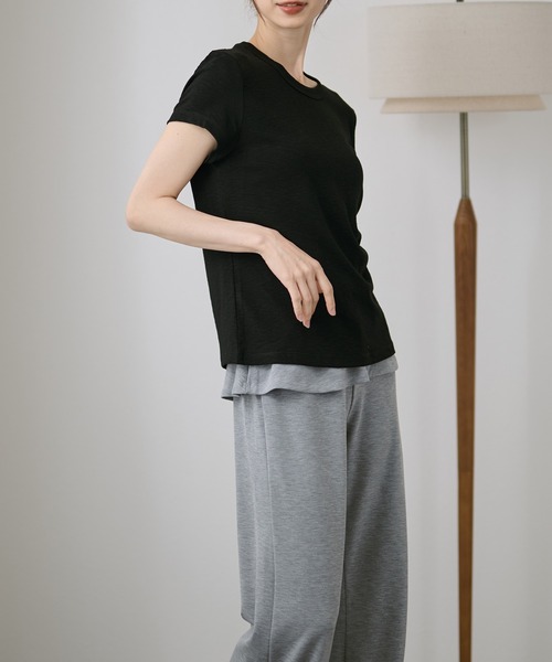 DAYRA(デイラ)の「無地 半袖 クルーネック Tシャツ トップス(Tシャツ/カットソー・レディース・ホワイト/チャコールグレー/ライトグレー/ブラック/ベージュ/ピンク・FREE)」の13枚目の写真