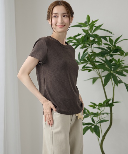 DAYRA(デイラ)の「無地 半袖 クルーネック Tシャツ トップス(Tシャツ/カットソー・レディース・ホワイト/チャコールグレー/ライトグレー/ブラック/ベージュ/ピンク・FREE)」の19枚目の写真