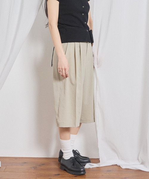 fig London(フィグロンドン)の「3tuck half pants(スラックス・レディース・ベージュ/ブラック・FREE)」の17枚目の写真