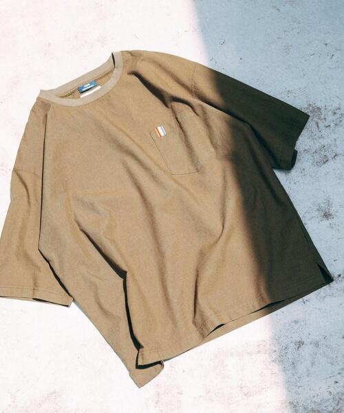 ITEMS URBANRESEARCH(アイテムズ アーバンリサーチ)の「『吸水速乾』フレンチリネン×COOLMAX フハクTシャツ(Tシャツ/カットソー・メンズ・オリーブ/グレー/オフホワイト/ブラック系その他・MEDIUM/LARGE)」の4枚目の写真