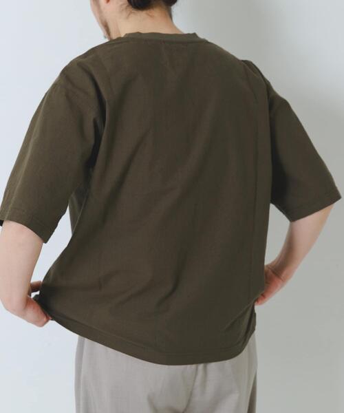 ITEMS URBANRESEARCH(アイテムズ アーバンリサーチ)の「『吸水速乾』フレンチリネン×COOLMAX フハクTシャツ(Tシャツ/カットソー・メンズ・オリーブ/グレー/オフホワイト/ブラック系その他・MEDIUM/LARGE)」の20枚目の写真