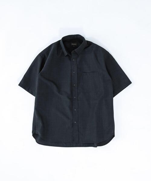 EKAL(エカル)の「『UR TECH DRYLUXE/吸水速乾/接触冷感』ハイツイストショートスリーブシャツ(シャツ/ブラウス・メンズ・グレー/グレー系その他/ネイビー・LARGE/MEDIUM)」の3枚目の写真