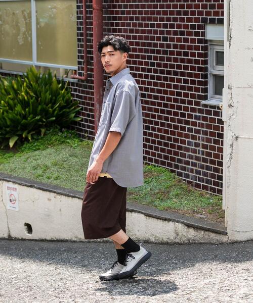 EKAL(エカル)の「『UR TECH DRYLUXE/吸水速乾/接触冷感』ハイツイストショートスリーブシャツ(シャツ/ブラウス・メンズ・グレー/グレー系その他/ネイビー・LARGE/MEDIUM)」の5枚目の写真