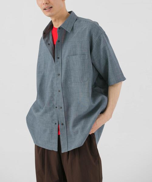 EKAL(エカル)の「『UR TECH DRYLUXE/吸水速乾/接触冷感』ハイツイストショートスリーブシャツ(シャツ/ブラウス・メンズ・グレー/グレー系その他/ネイビー・LARGE/MEDIUM)」の6枚目の写真