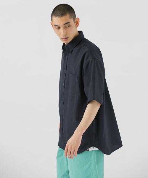 EKAL(エカル)の「『UR TECH DRYLUXE/吸水速乾/接触冷感』ハイツイストショートスリーブシャツ(シャツ/ブラウス・メンズ・グレー/グレー系その他/ネイビー・LARGE/MEDIUM)」の17枚目の写真