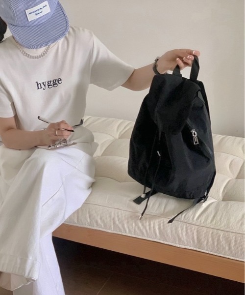LADY LIKE(レディライク)の「シャカシャカリュックサック/ナップサック(バックパック/リュック・レディース・レッド/アイボリー/ブラック・F)」の5枚目の写真