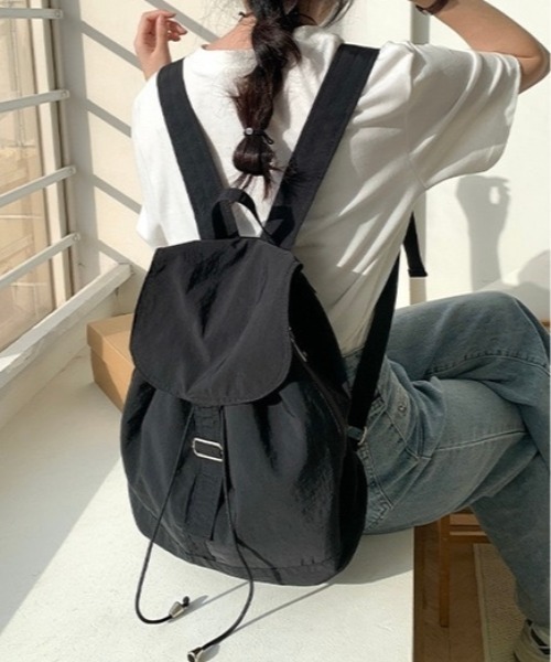 LADY LIKE(レディライク)の「シャカシャカリュックサック/ナップサック(バックパック/リュック・レディース・レッド/アイボリー/ブラック・F)」の11枚目の写真
