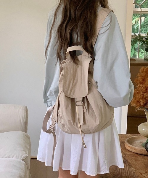 LADY LIKE(レディライク)の「シャカシャカリュックサック/ナップサック(バックパック/リュック・レディース・レッド/アイボリー/ブラック・F)」の16枚目の写真