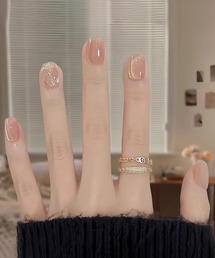 Lace Ladies（レースレディース）の「ニュアンス 短め スクエア ラメ ネイルチップ（ネイルシール/ネイルチップ）」