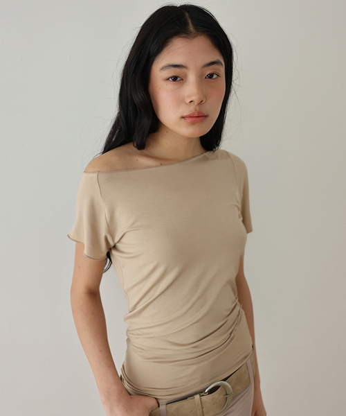 M.M.M(KR)(エムエムエム)の「ドレープTシャツ_ベージュ(Tシャツ/カットソー・レディース・その他・FREE)」の1枚目の写真