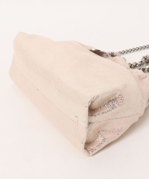 STELLA McCARTNEY(ステラマッカートニー)の「Falabella Drawstring Crossbody Bag / ファラベラ ドローストリング クロスボディバッグ(ショルダーバッグ・レディース・ピンク系その他・ONE SIZE)」の3枚目の写真