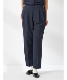 タックテーパードパンツ