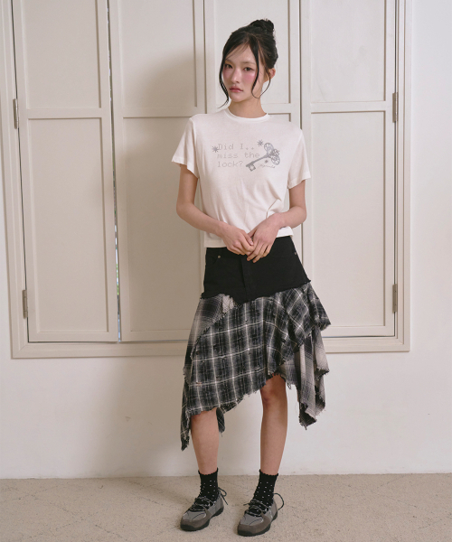 THE GREEN LAB（ザグリーンラボ）の「レタリングシンボルクロップ半袖Tシャツ[アイボリー/キ]（Tシャツ/カットソー・レディース・その他・FREE）」の5枚目の写真