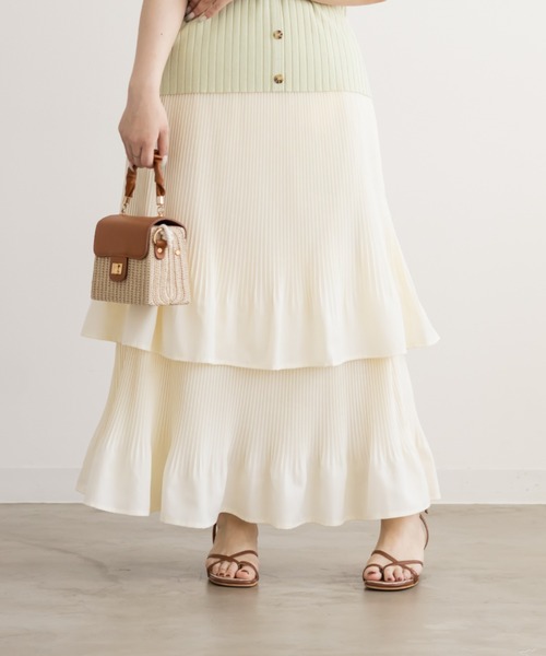 CLETTE(クレット)の「CLETTEオリジナルティアードプリーツスカート(スカート・レディース・アイボリー/ブラック・4L/3L/LL)」の3枚目の写真