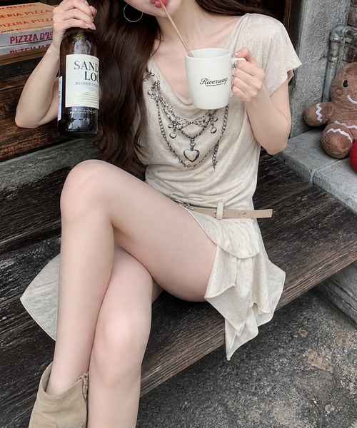 HOOK(フック)の「HOOK for girls ベルト付き アシメヘム チェーンプリント ペプラム 半袖 Tシャツ (SS)(ワンピース・レディース・ベージュ/ブラック・FREE)」の5枚目の写真