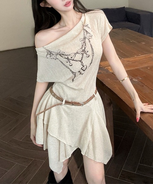 HOOK(フック)の「HOOK for girls ベルト付き アシメヘム チェーンプリント ペプラム 半袖 Tシャツ (SS)(ワンピース・レディース・ベージュ/ブラック・FREE)」の18枚目の写真