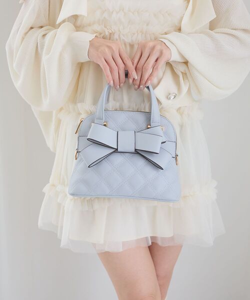 MAJESTIC LEGON(マジェスティックレゴン)の「キルティングリボンミニバッグ(ショルダーバッグ・レディース・ブラック/ブルー/アイボリー・FREE)」の21枚目の写真