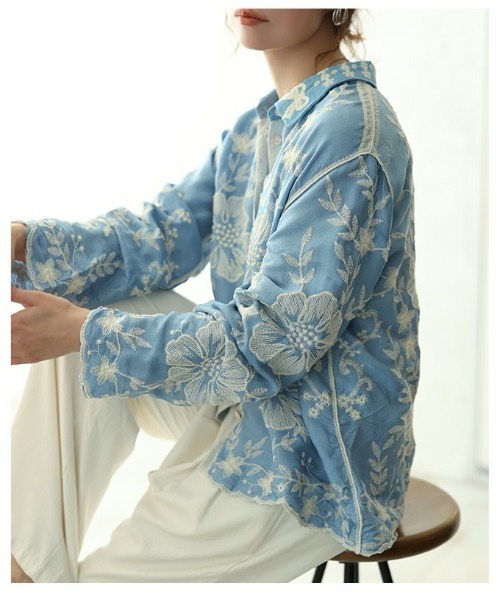 Sawa a la mode(サワアラモード)の「花柄刺繍スカラップブラウス(シャツ/ブラウス・レディース・ブルー・FREE)」の20枚目の写真
