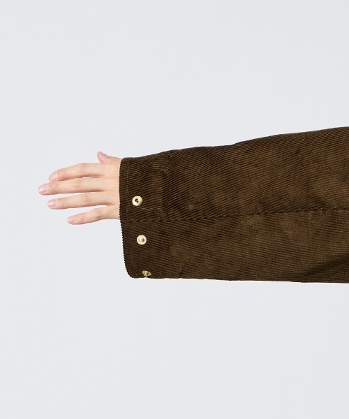 Barbour（バブアー）の「【WEB先行予約】[Barbour/バブアー] 別注 TRANSPORT トランスポートコーデュロイジャケット（その他アウター・レディース・グレイッシュベージュ/ブラウン・42/40/38/36/34）」の5枚目の写真