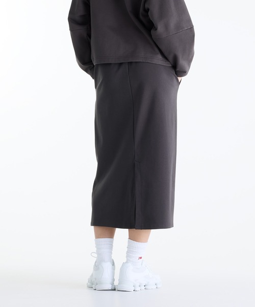 NEW BALANCE(ニューバランス)の「NB GREY スカート(スカート・レディース・サンドグレー/チャコールグレー・MEDIUM/SMALL/X-SMALL/X-LARGE/LARGE)」の3枚目の写真