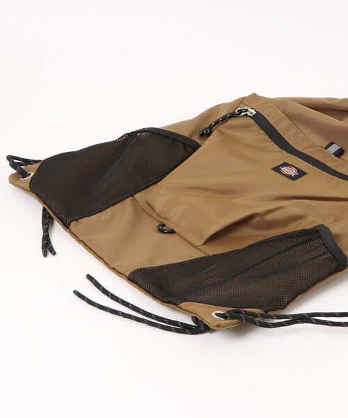 Dickies(ディッキーズ)の「【Dickies/ディッキーズ】DK ATHLETIC KNAPSACK ナップサック ユニセックス(バックパック/リュック・メンズ・ベージュ・FREE)」の4枚目の写真