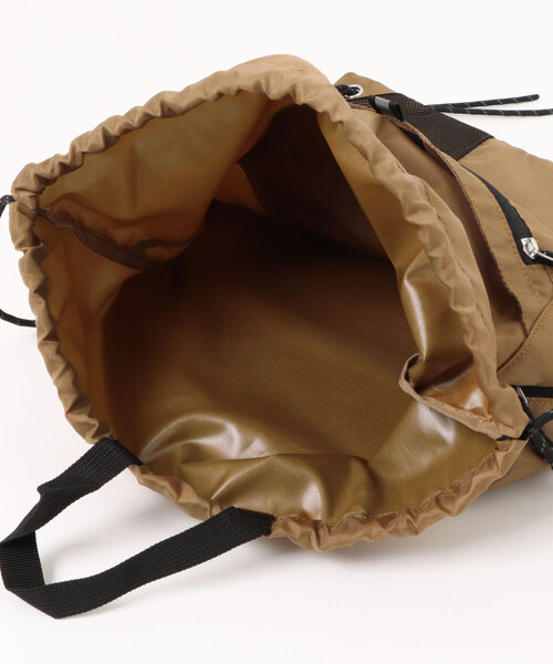 Dickies(ディッキーズ)の「【Dickies/ディッキーズ】DK ATHLETIC KNAPSACK ナップサック ユニセックス(バックパック/リュック・メンズ・ベージュ・FREE)」の5枚目の写真