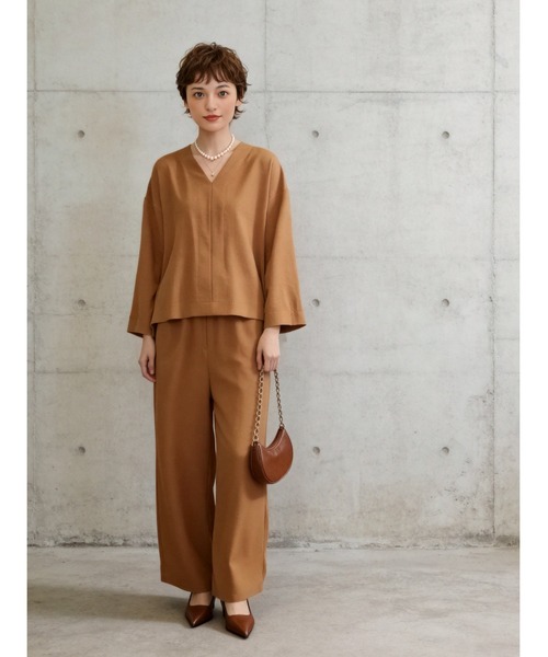 Sew loop(ソーループ)の「Vネックブラウス&ワイドパンツセットアップ(セットアップ・レディース・ブラック/ライトブラウン・M/L)」の14枚目の写真