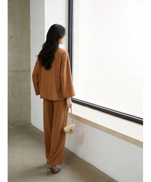 Sew loop(ソーループ)の「Vネックブラウス&ワイドパンツセットアップ(セットアップ・レディース・ブラック/ライトブラウン・M/L)」の13枚目の写真