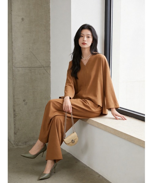 Sew loop(ソーループ)の「Vネックブラウス&ワイドパンツセットアップ(セットアップ・レディース・ブラック/ライトブラウン・M/L)」の12枚目の写真