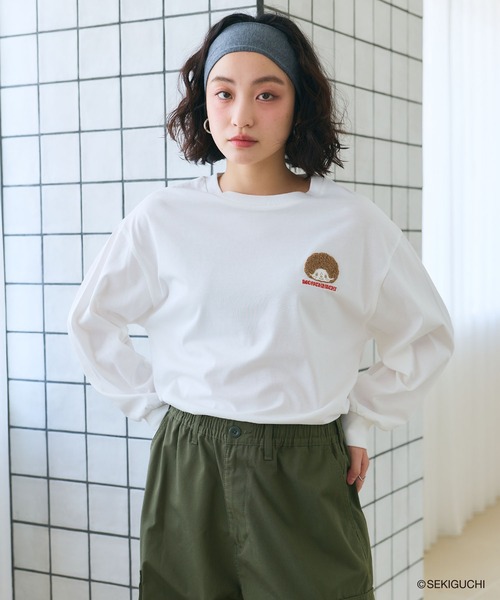 cross marche(クロスマルシェ)の「【モンチッチ】ワンポイント刺繍ロンT(Tシャツ/カットソー・レディース・オフホワイト/ブラック/ダークグリーン・L/M/LL)」の7枚目の写真