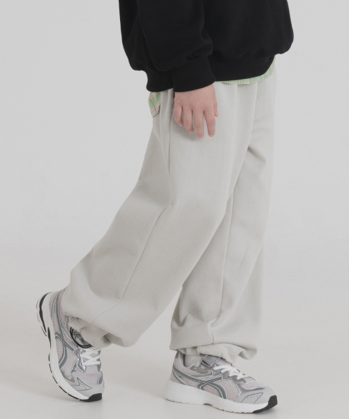 PIANER KIDS(ピアネールキッズ)の「ストリングワイドヘビースウェットパンツ(ライトベージュ)(スウェットパンツ・レディース・ライトベージュ・S(120-130cm)/M(130-140cm)/L(140-150cm)/XL(150-160㎝))」の6枚目の写真