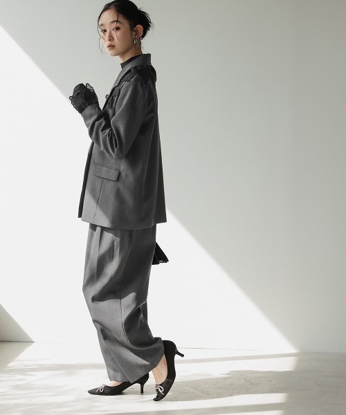 Callarus(カラルス)の「【セットアップ】レース使いダブルブレストデザインジャケットカーブパンツセットアップスーツ〔Callarus〕(セットアップ・レディース・チャコール/ブラック・S/L/M/LL)」の17枚目の写真