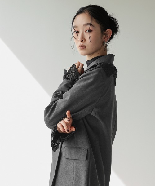 Callarus(カラルス)の「【セットアップ】レース使いダブルブレストデザインジャケットカーブパンツセットアップスーツ〔Callarus〕(セットアップ・レディース・チャコール/ブラック・S/L/M/LL)」の22枚目の写真
