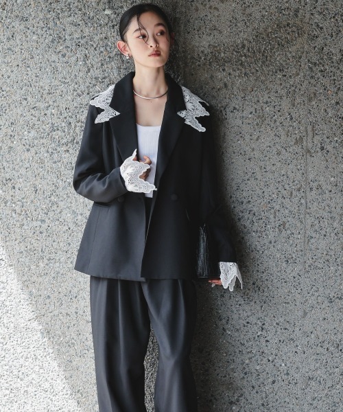 Callarus(カラルス)の「【セットアップ】レース使いダブルブレストデザインジャケットカーブパンツセットアップスーツ〔Callarus〕(セットアップ・レディース・チャコール/ブラック・S/L/M/LL)」の7枚目の写真