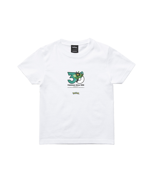 ZOZOSPOT(ゾゾスポット)の「Pokemon 30th Anniversary 1025 T-shirt 「オーガポン(みどりのめん)」(Tシャツ/カットソー・レディース・ホワイト・160cm/150cm/140cm/130cm/120cm/110cm/100cm/XXX-LARGE/XX-LARGE/X-LARGE/LARGE/MEDIUM/SMALL)」の2枚目の写真