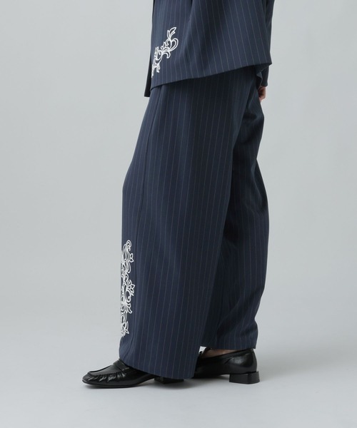 LEPSIM(レプシィム)の「《UN STANDARD by LEPSIM》チェーン刺繍ストライプパンツ 1051940(その他パンツ・レディース・ネイビー/グレー・FREE)」の16枚目の写真