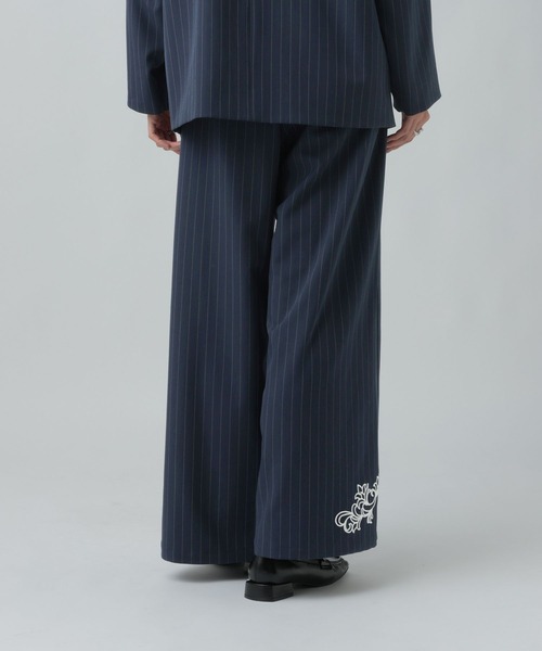 LEPSIM(レプシィム)の「《UN STANDARD by LEPSIM》チェーン刺繍ストライプパンツ 1051940(その他パンツ・レディース・ネイビー/グレー・FREE)」の18枚目の写真